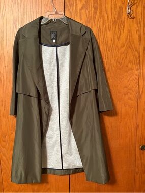 LTD Women’s Green Solid Trench Coat Jacket Collared Lightweight Mid-Length M